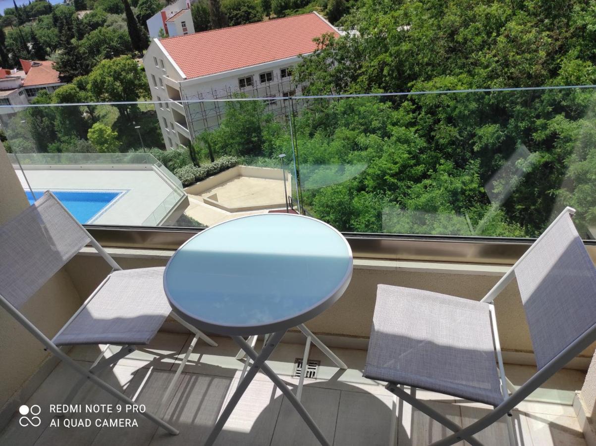 Comfort Studio With Sea View And Swimming Pool Bečići Exterior foto