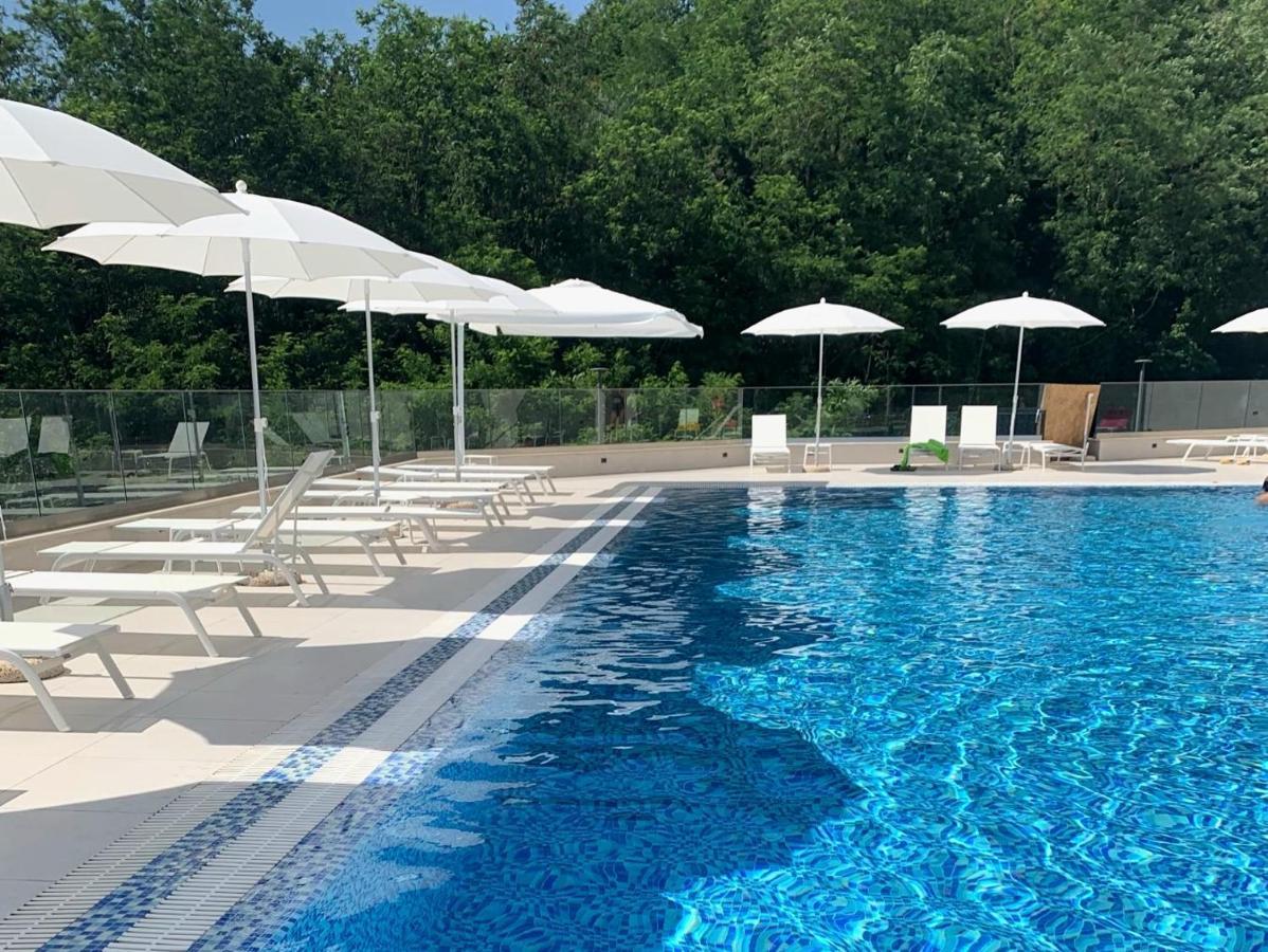 Comfort Studio With Sea View And Swimming Pool Bečići Exterior foto